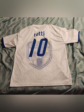 Vintage Francesco Totti Italy # 10 Soccer Jersey White / Blue Men's Size XL